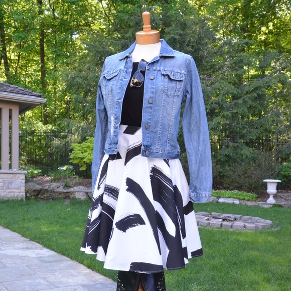 American Eagle Distressed Denim Jacket - Picture 4 of 7